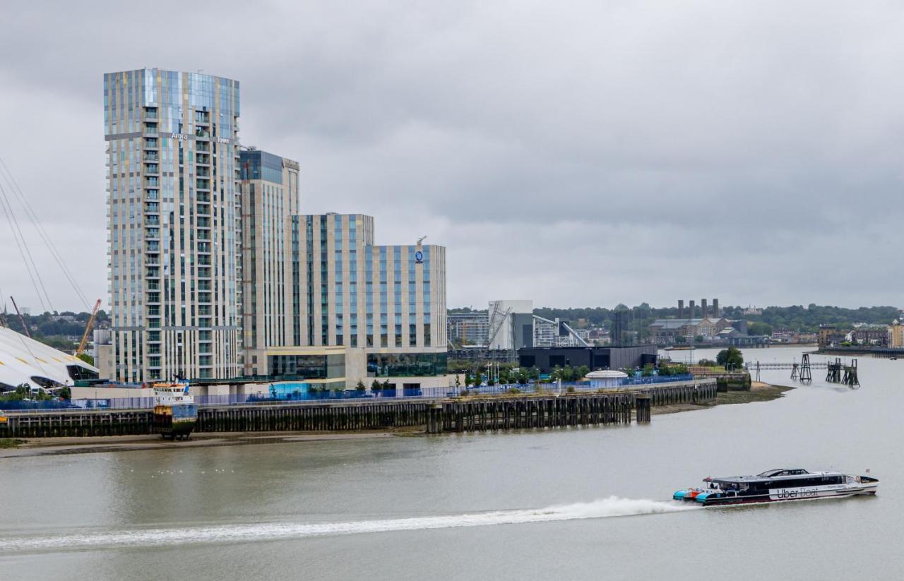 Two Bed Near Canary Wharf Апартаменты